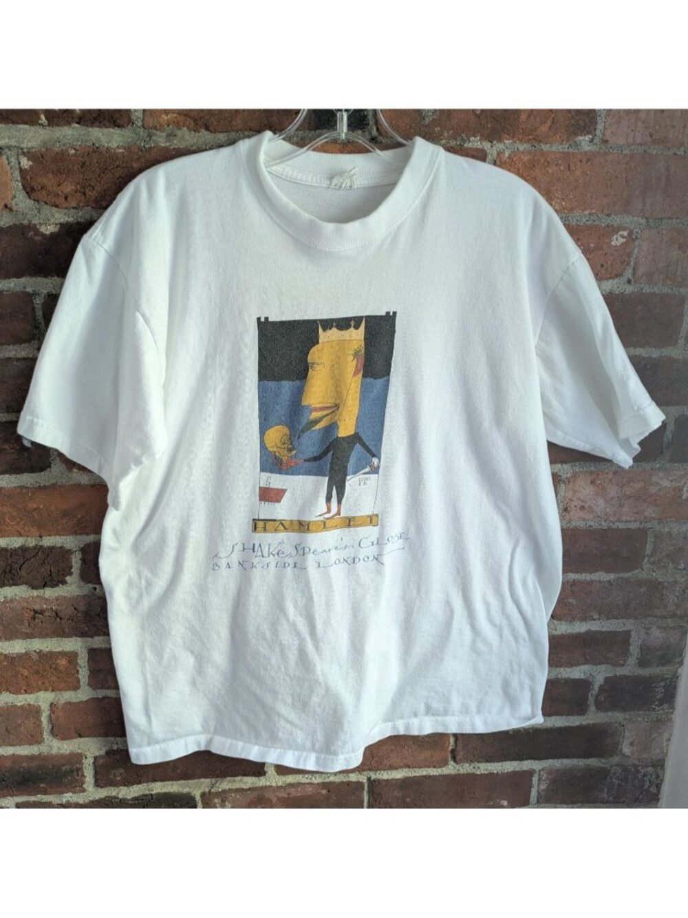 Vintage 90s Hamlet Shakespeare Art Tee T-Shirt Globe Theatre London Men's Medium